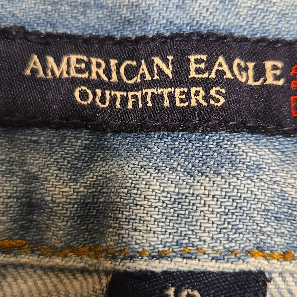 VTG AMERICAN EAGLE OUTFITTERS DENIM SKIRT W/ FRONT ZIPPERS. SIZE 10.